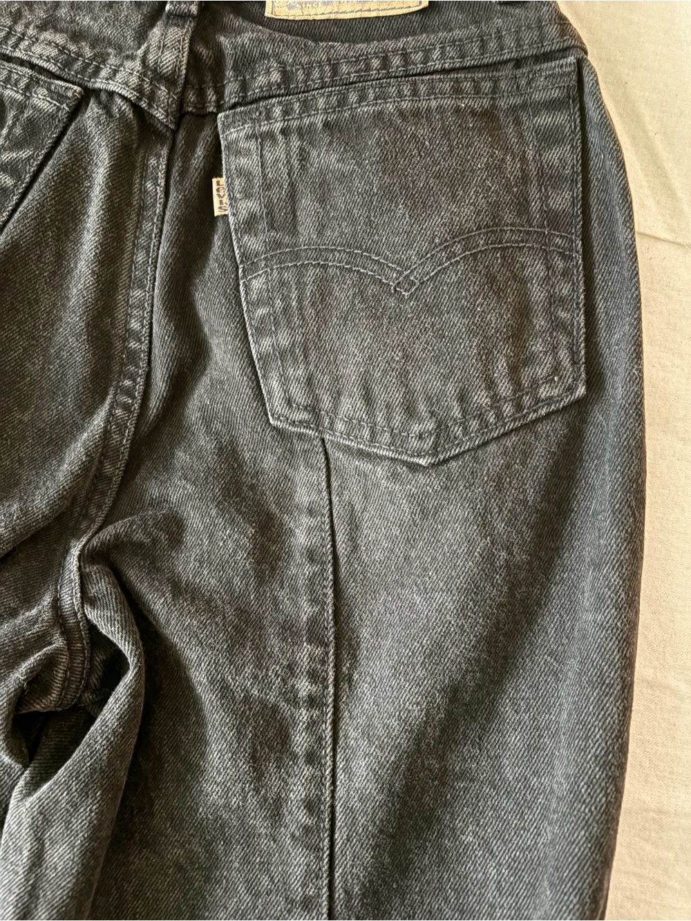 Vintage 579 Levis, Size 9, high waisted black jeans with back ankle zippers - Picture 9 of 14